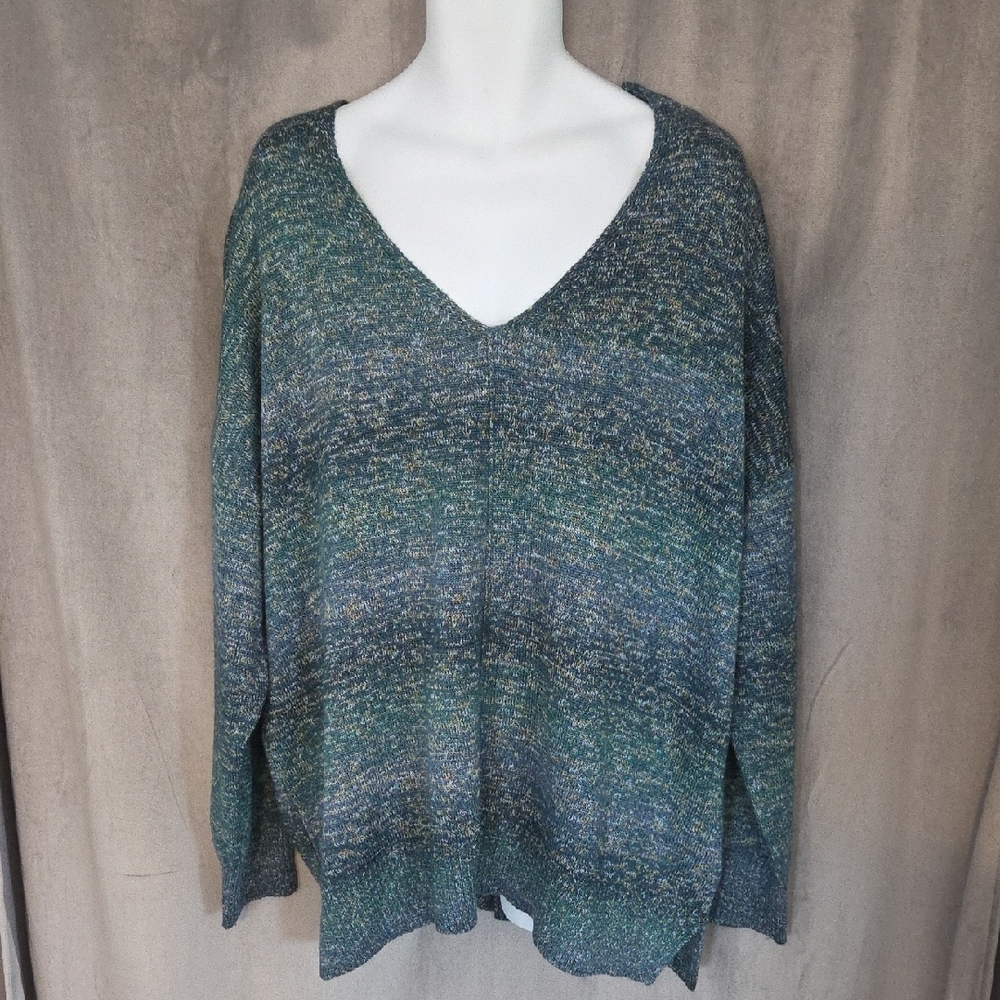 Ricki's XXL (Oversized) Elegant V-Neck Sweater in Green and Gray